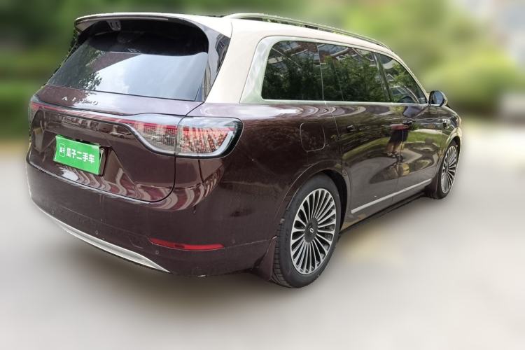 Used Hima AITO M9 2025 Extended-Range Ultra Version 52 kWh 5-Seater Edition Rear Right 45 Deg