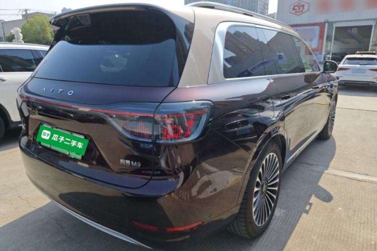 Used Hima AITO M9 2025 Extended-Range Ultra Version 52 kWh 6-Seater Rear Right 45 Deg
