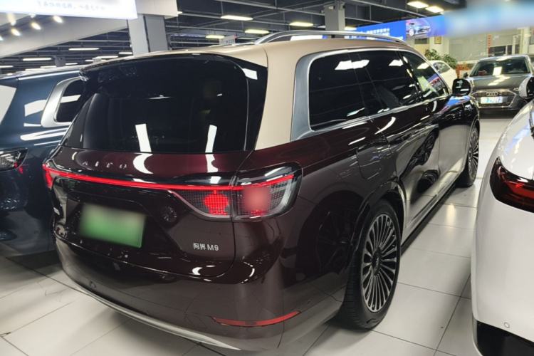 Used Hima AITO M9 2025 Extended-Range Ultra Version 52 kWh 6-Seater Rear Right 45 Deg