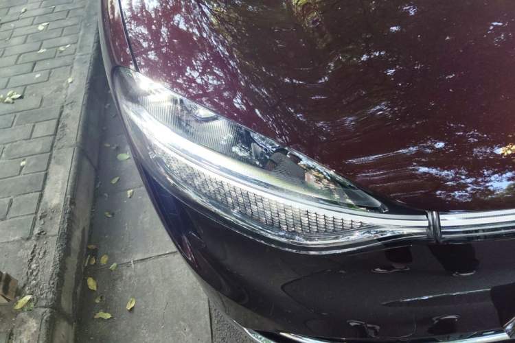 Used Hima AITO M9 2025 Extended-Range Ultra Version 52 kWh 6-Seater Right Front Headlight