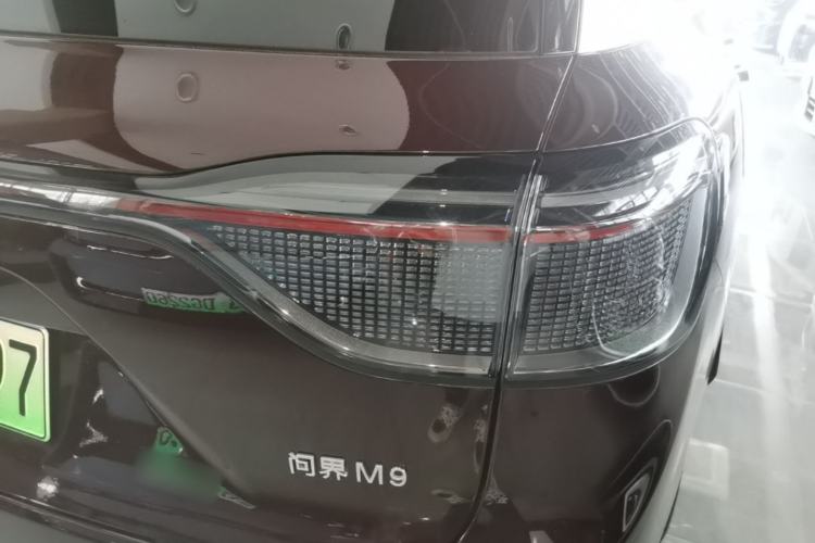 Used Hima AITO M9 2025 Extended-Range Ultra Version 52 kWh 6-Seater Right Rear Taillight
