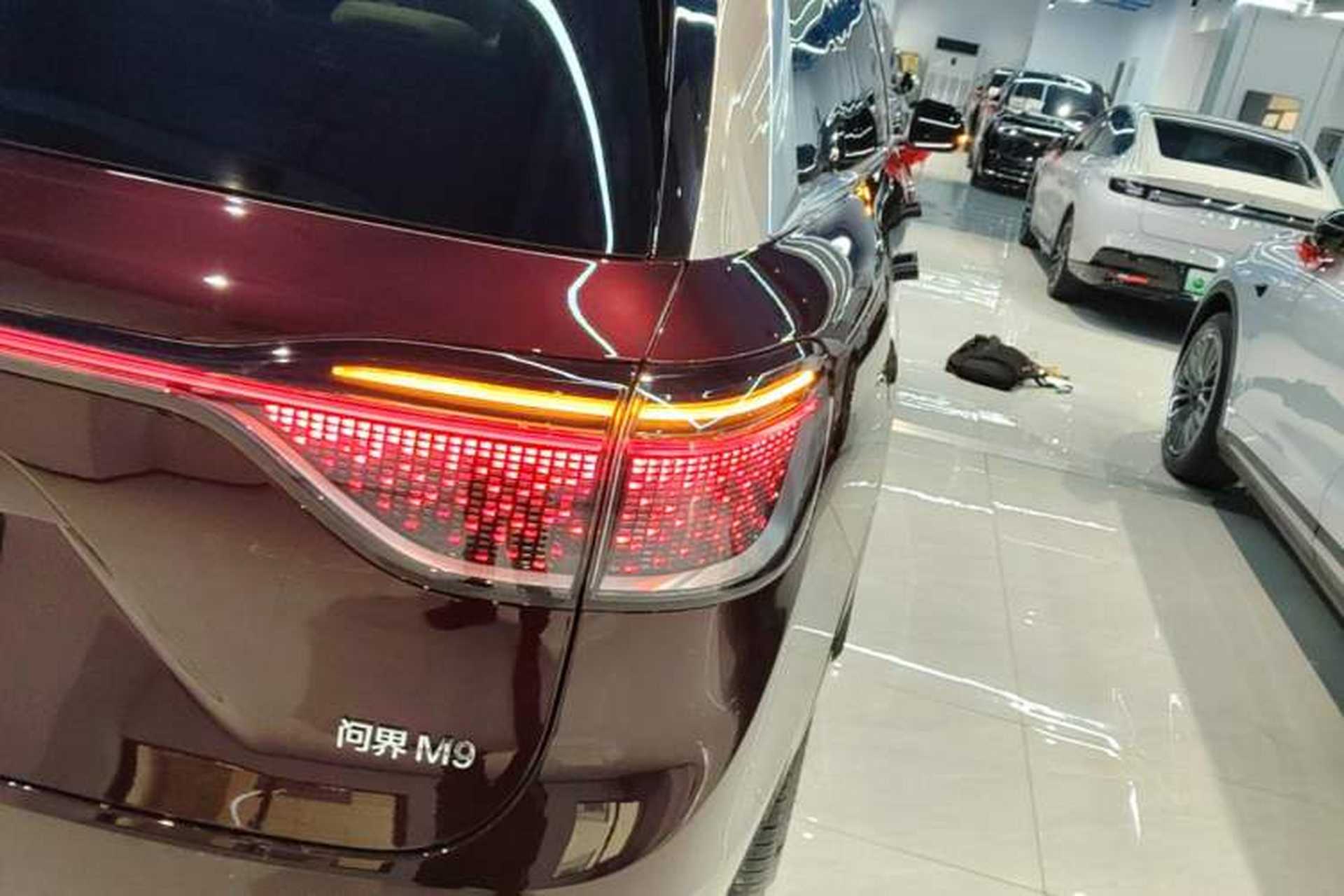 Used Hima AITO M9 2025 Extended-Range Ultra Version 52 kWh 5-Seater Edition Right Rear Taillight