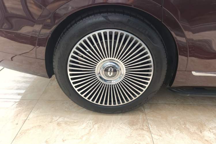 Used Hima AITO M9 2025 Extended-Range Ultra Version 52 kWh 5-Seater Edition Right Rear Wheel Hub