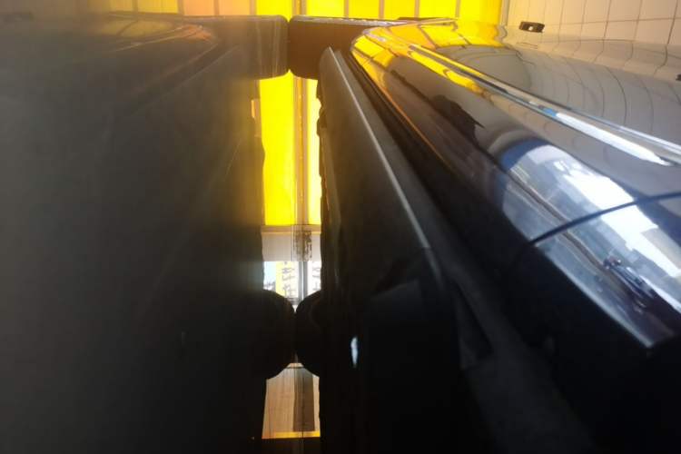 Used Hima AITO M9 2025 Extended-Range Ultra Version 52 kWh 6-Seater Right Side Sill