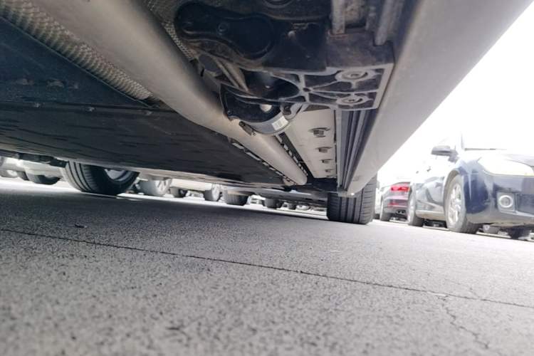Used Hima AITO M9 2025 Extended-Range Ultra Version 52 kWh 6-Seater Right Side Sill