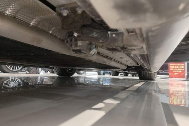 Used Hima AITO M9 2025 Extended-Range Ultra Version 52 kWh 6-Seater Right Side Sill