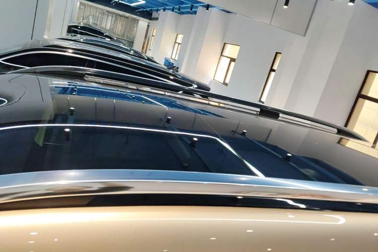 Used Hima AITO M9 2025 Extended-Range Ultra Version 52 kWh 5-Seater Edition Roof