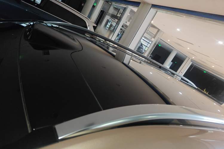 Used Hima AITO M9 2025 Extended-Range Ultra Version 52 kWh 5-Seater Edition Roof