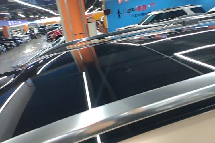 Used Hima AITO M9 2025 All-Electric Ultra Version 100 kWh 5-Seater Model Roof