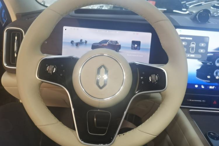 Used Hima AITO M9 2025 Extended-Range Ultra Version 52 kWh 6-Seater Steering Wheel