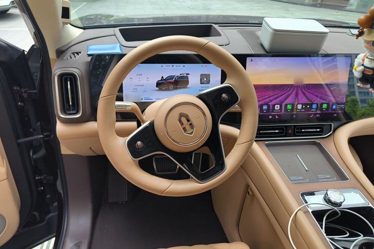 Used Hima AITO M9 2025 Extended-Range Ultra Version 52 kWh 5-Seater Edition Steering Wheel