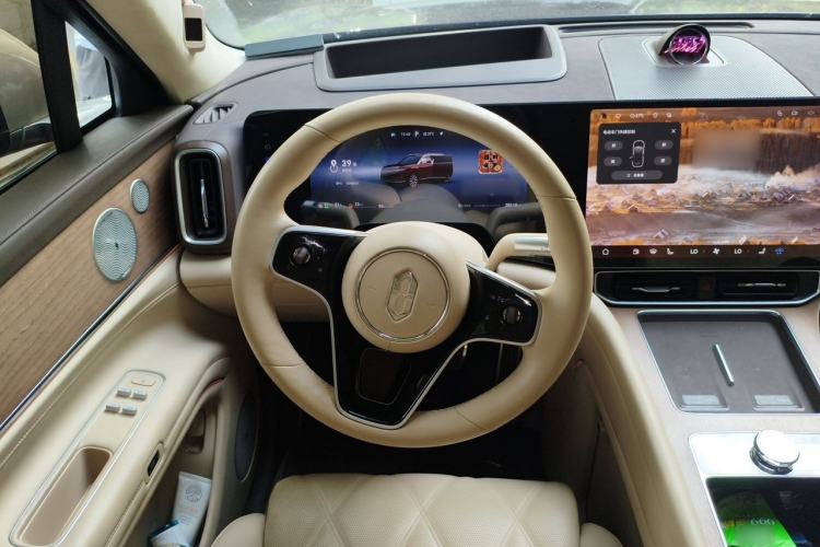 Used Hima AITO M9 2025 Extended-Range Ultra Version 52 kWh 6-Seater Steering Wheel