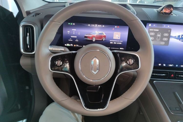 Used Hima AITO M9 2025 Extended-Range Ultra Version 52 kWh 6-Seater Steering Wheel