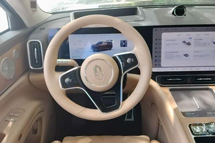 Used Hima AITO M9 2025 Extended-Range Ultra Version 52 kWh 5-Seater Edition Steering Wheel
