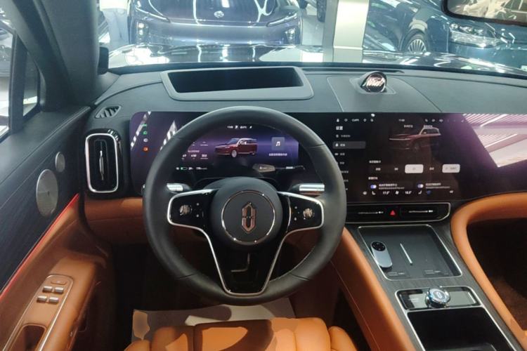 Used Hima AITO M9 2025 Pure Electric Ultra Version 100 kWh 6-Seater Model Steering Wheel