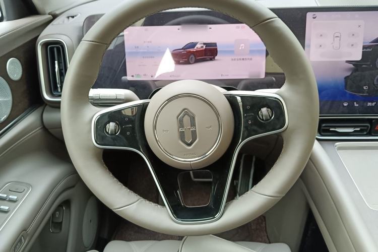 Used Hima AITO M9 2025 Extended-Range Ultra Version 52 kWh 5-Seater Edition Steering Wheel