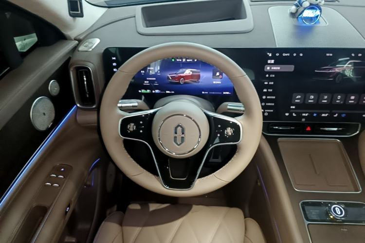 Used Hima AITO M9 2025 Extended-Range Ultra Version 52 kWh 6-Seater Steering Wheel