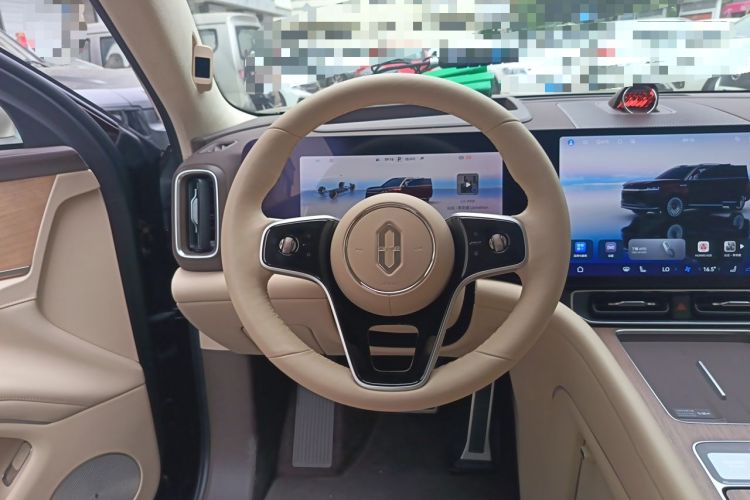 Used Hima AITO M9 2025 Extended-Range Ultra Version 52 kWh 6-Seater Steering Wheel