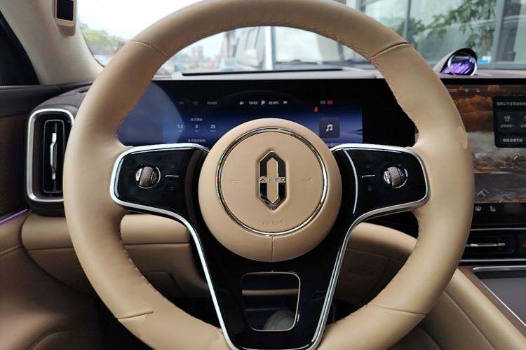Used Hima AITO M9 2025 Extended-Range Ultra Version 52 kWh 5-Seater Edition Steering Wheel