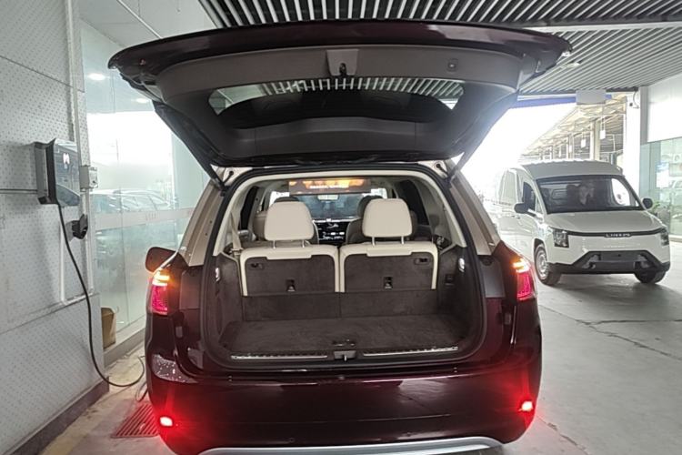 Used Hima AITO M9 2025 Extended-Range Ultra Version 52 kWh 6-Seater Trunk