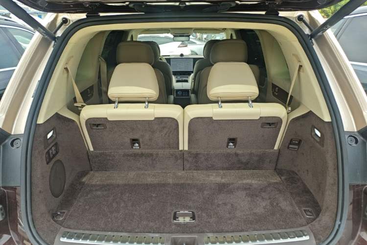 Used Hima AITO M9 2025 Extended-Range Ultra Version 52 kWh 6-Seater Trunk