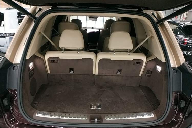 Used Hima AITO M9 2025 Extended-Range Ultra Version 52 kWh 6-Seater Trunk