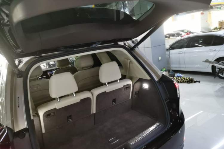 Used Hima AITO M9 2025 Extended-Range Ultra Version 52 kWh 6-Seater Trunk