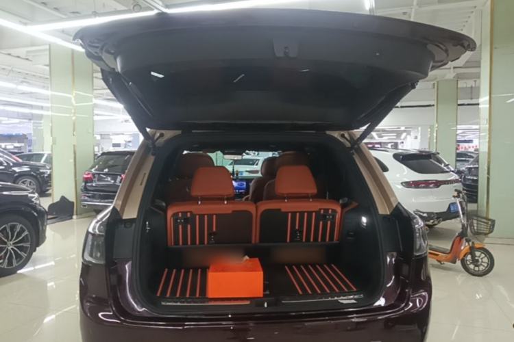 Used Hima AITO M9 2025 Extended-Range Ultra Version 52 kWh 6-Seater Trunk