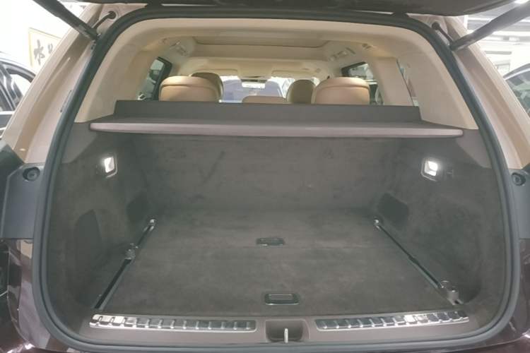 Used Hima AITO M9 2025 Extended-Range Ultra Version 52 kWh 5-Seater Edition Trunk