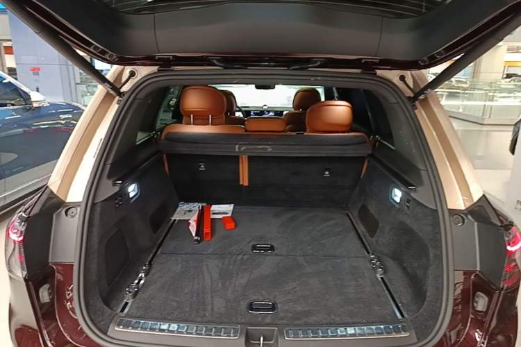 Used Hima AITO M9 2025 Extended-Range Ultra Version 52 kWh 5-Seater Edition Trunk