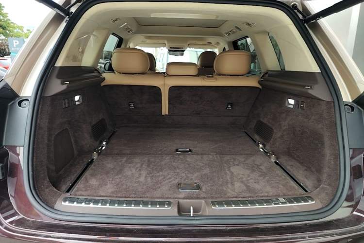 Used Hima AITO M9 2025 Extended-Range Ultra Version 52 kWh 5-Seater Edition Trunk