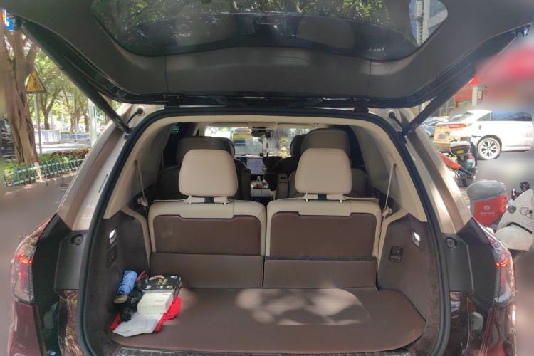 Used Hima AITO M9 2025 Extended-Range Ultra Version 52 kWh 6-Seater Trunk
