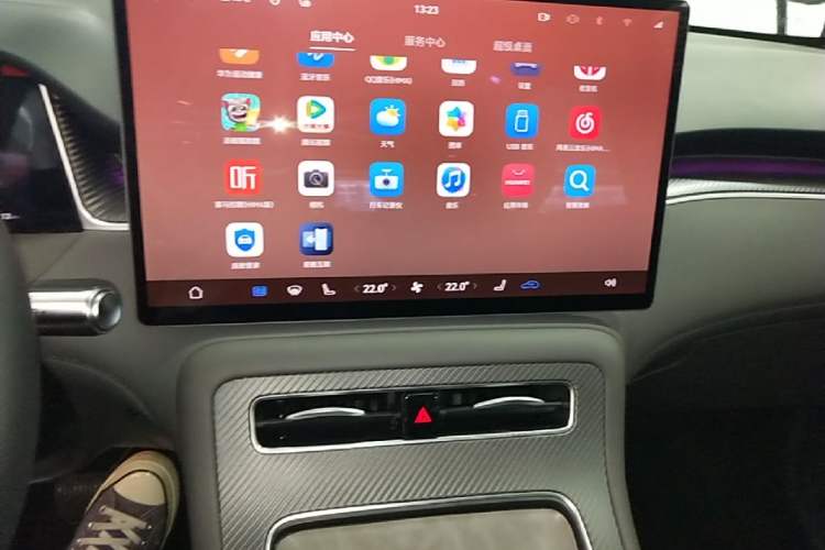 Used Hima H5 2025 Model Range-Extending Max Audio And AC Panel