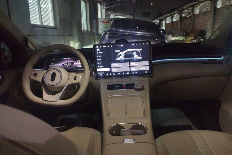 Used Hima H5 2025 Model Range-Extending Max Center Console