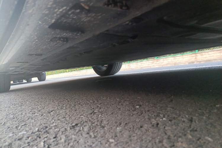 Used Hima H5 2025 Model Range-Extending Pro Chassis Front Right