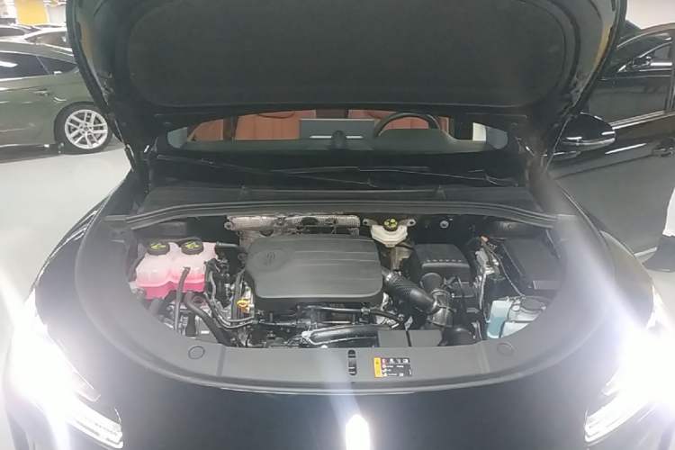 Used Hima H5 2025 Model Range-Extending Max Engine Bay