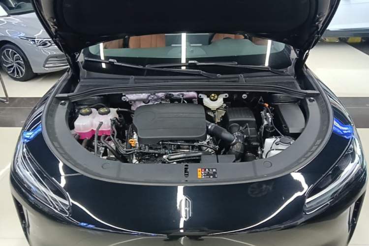 Used Hima H5 2025 Model Range-Extending Max Engine Bay