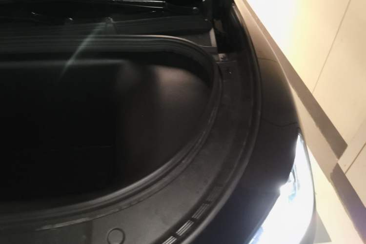 Used Hima H5 2025 Model Pure Electric Max Engine Bay Left