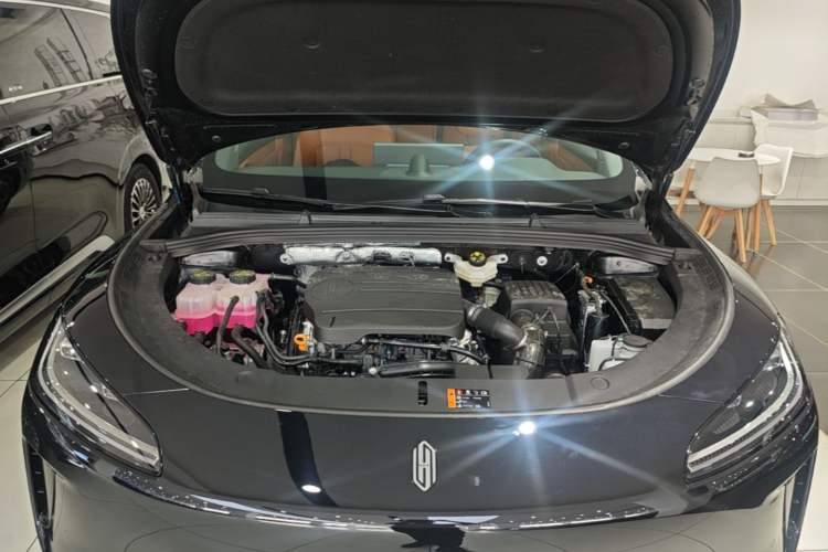 Used Hima H5 2025 Model Range-Extending Max Engine Bay