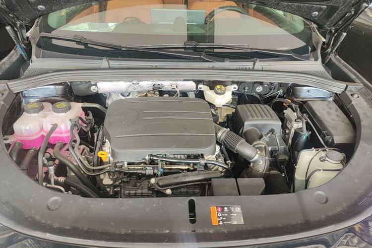 Used Hima H5 2025 Model Range-Extending Max Engine Bay