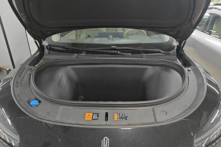 Used Hima H5 2025 Model Pure Electric Max Engine Bay