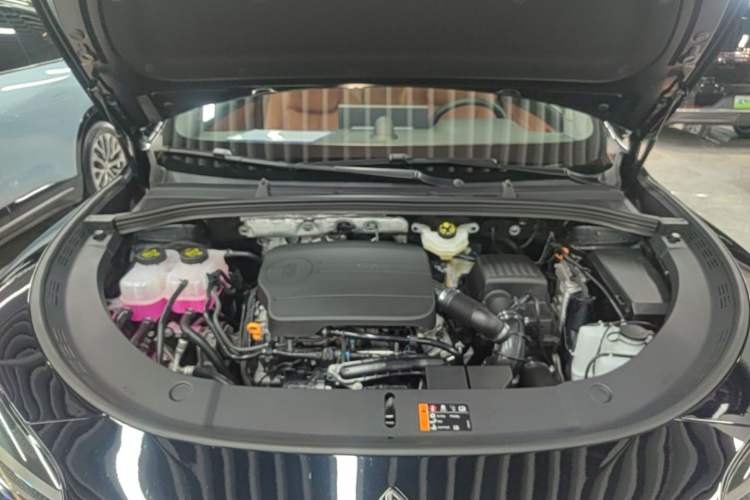 Used Hima H5 2025 Model Range-Extending Max Engine Bay