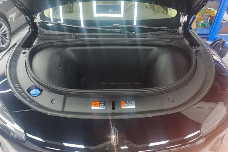 Used Hima H5 2025 Model Pure Electric Max Long Range Engine Bay
