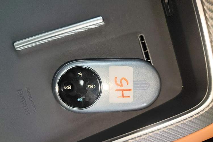 Used Hima H5 2025 Model Range-Extending Max Interior 1
