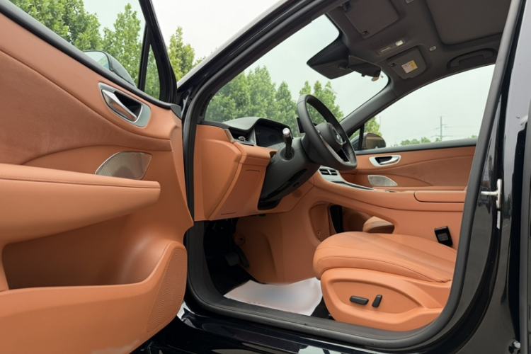 Used Hima H5 2025 Model Range-Extending Max Interior 2
