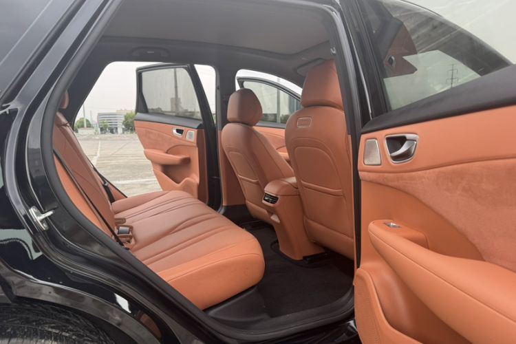 Used Hima H5 2025 Model Range-Extending Max Interior 4