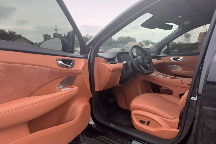 Used Hima H5 2025 Model Range-Extending Max Interior 8