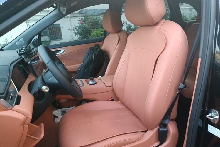 Used Hima H5 2025 Model Range-Extending Pro Left Front Seat