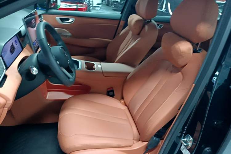 Used Hima H5 2025 Model Range-Extending Max Left Front Seat