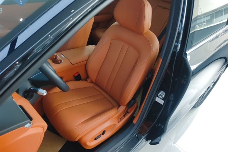 Used Hima H5 2025 Model Range-Extending Max Left Front Seat